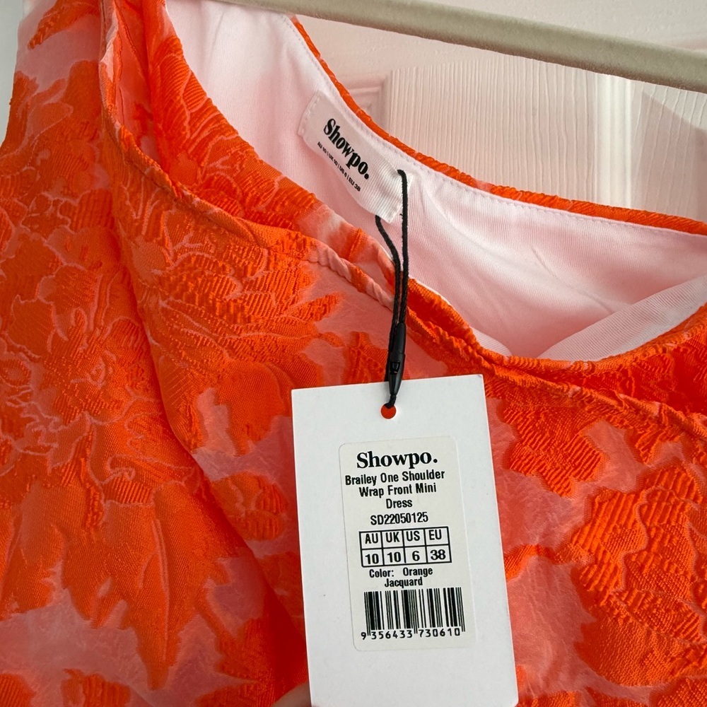 NWT Showpo Brailey One Shoulder Mini Wrap Front Dress Orange Jacquard 6 - Picture 8 of 11